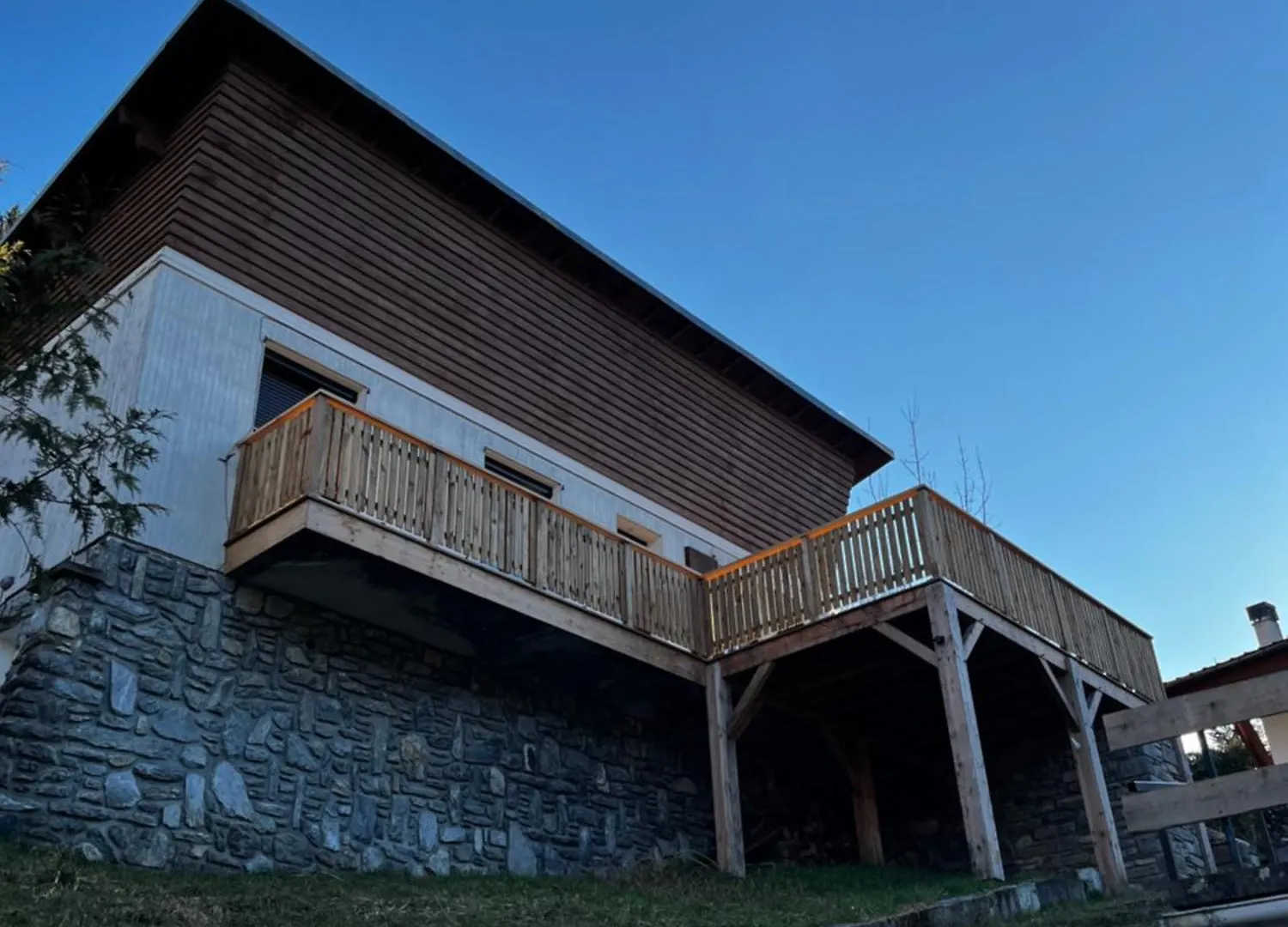 Chalet Otsoak Chalet Prive 3 Chambres 6 Personnes Avec Grande Terrasse, Garage Couvert, Vue Montagnes A St Lary Village Saint-Lary-Soulan